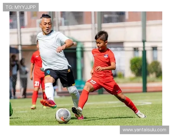 六一儿童节特别活动足球明星与小朋友们的精彩互动与成长故事